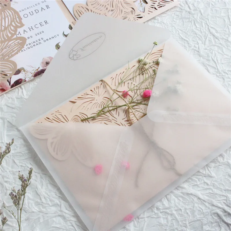 Покана към вътрешността на сватба, украшенное сухо цвете от семе трикуспидалната джоб с прозрачен плик, персонализиран набор от