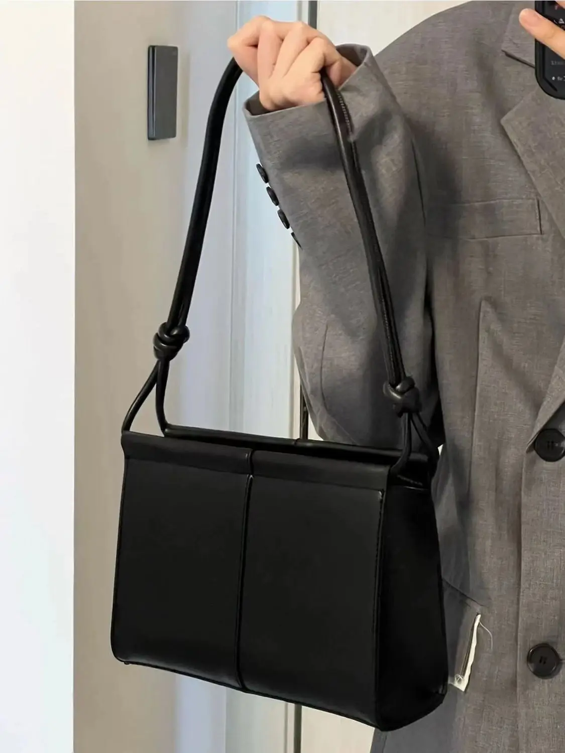 2023 Корея минималистичная малка квадратна чанта за жени от изкуствена кожа, класически Дамски чанта старши моден дизайнер, однотонная Женствена чанта през рамо Ins