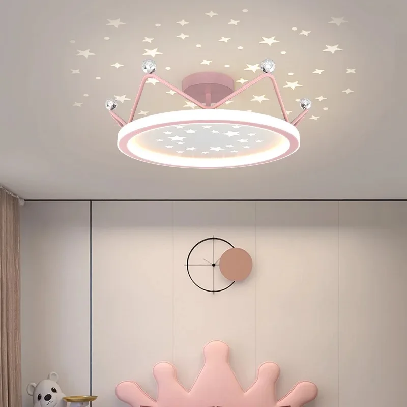 Модерни минималистичные плафониери под формата на короната за детска спалня Осветление за украса на стаята на момичетата Led плафониери 2023 Нова тенденция